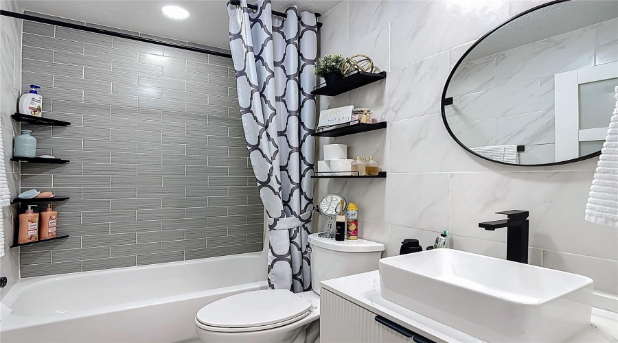 2nd Floor Guest Bathroom