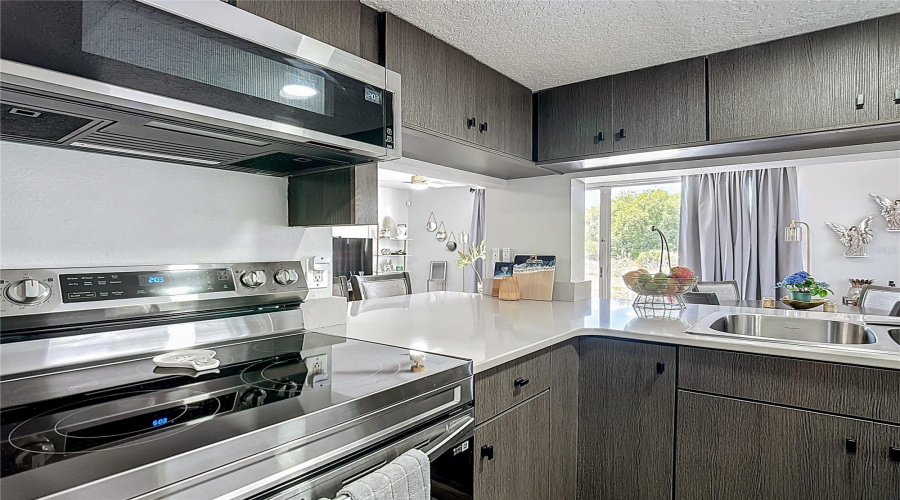 DAVENPORT, Florida 33897, 4 Bedrooms Bedrooms, ,3 BathroomsBathrooms,Residential,For Sale,ORCHID,0,MFRO6400413