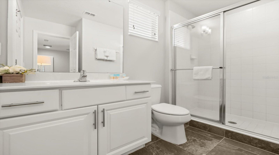 DAVENPORT, Florida 33837, 6 Bedrooms Bedrooms, ,5 BathroomsBathrooms,Residential,For Sale,ORANGE COSMOS,0,MFRO6365702