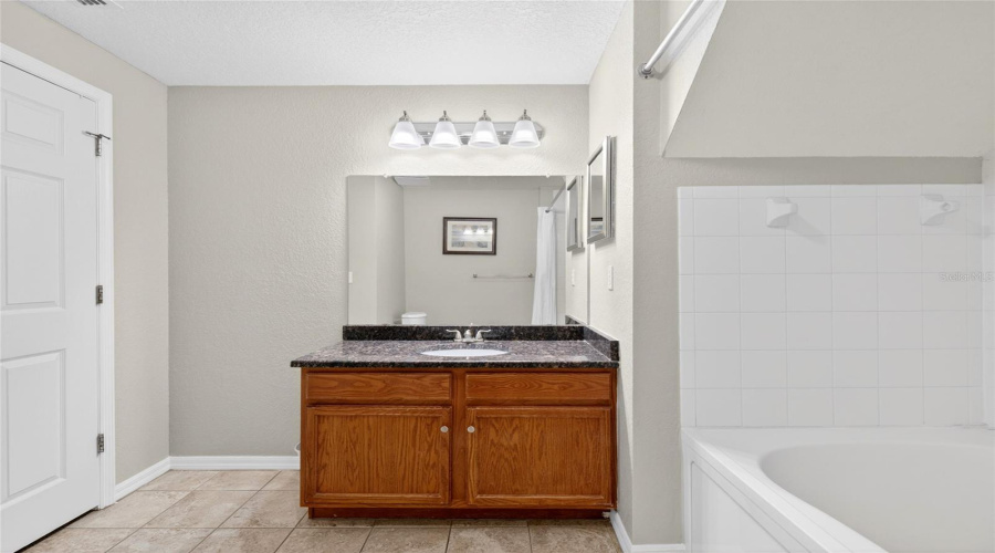 KISSIMMEE, Florida 34746, 3 Bedrooms Bedrooms, ,2 BathroomsBathrooms,Residential,For Sale,LODI,0,MFRO6398705