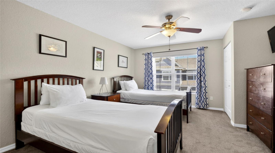 KISSIMMEE, Florida 34746, 3 Bedrooms Bedrooms, ,2 BathroomsBathrooms,Residential,For Sale,LODI,0,MFRO6398705