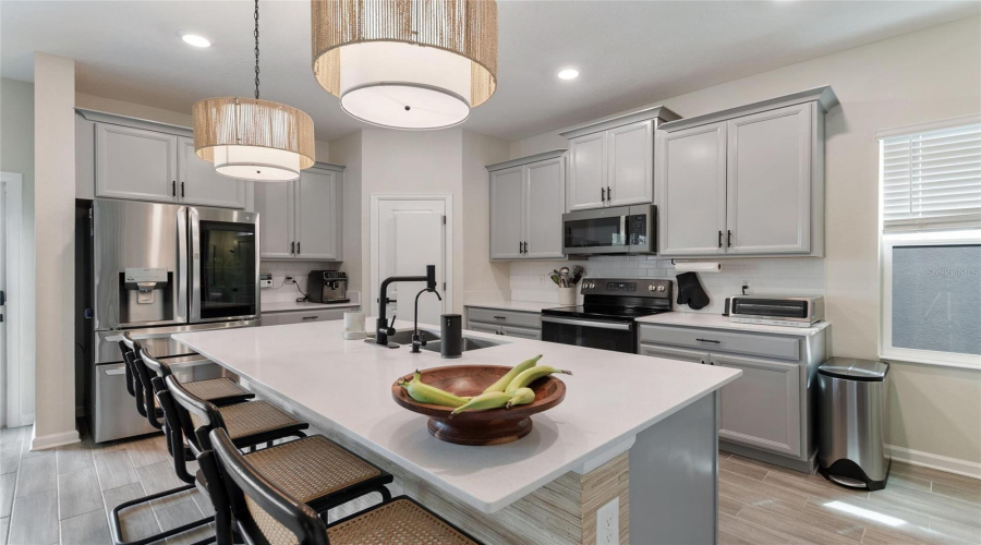 DAVENPORT, Florida 33896, 3 Bedrooms Bedrooms, ,2 BathroomsBathrooms,Residential,For Sale,FLUFFY LIE,0,MFRS5148212