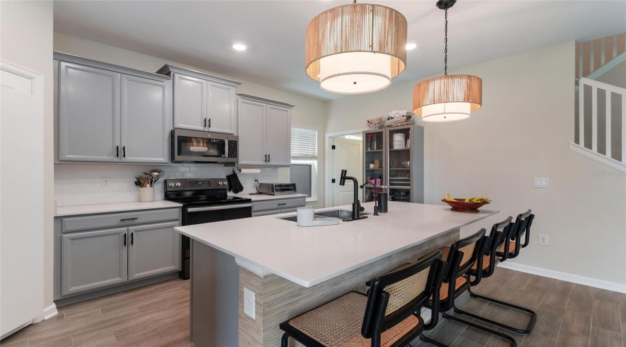 DAVENPORT, Florida 33896, 3 Bedrooms Bedrooms, ,2 BathroomsBathrooms,Residential,For Sale,FLUFFY LIE,0,MFRS5148212