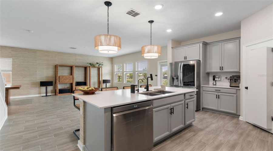 DAVENPORT, Florida 33896, 3 Bedrooms Bedrooms, ,2 BathroomsBathrooms,Residential,For Sale,FLUFFY LIE,0,MFRS5148212