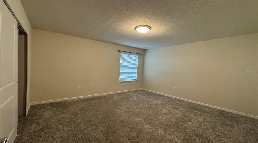 DAVENPORT, Florida 33896, 4 Bedrooms Bedrooms, ,3 BathroomsBathrooms,Residential,For Sale,CHARMING AVE,0,MFRO6400556