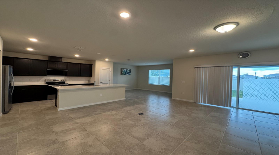 DAVENPORT, Florida 33896, 4 Bedrooms Bedrooms, ,3 BathroomsBathrooms,Residential,For Sale,CHARMING AVE,0,MFRO6400556