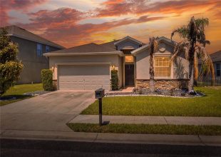 DAVENPORT, Florida 33837, 4 Bedrooms Bedrooms, ,3 BathroomsBathrooms,Residential,For Sale,CORTLAND,0,MFRL4961107