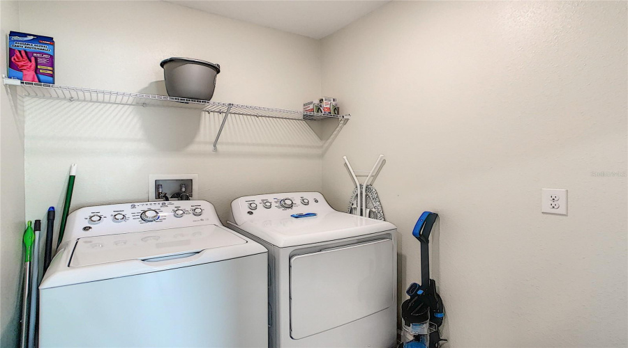 DAVENPORT, Florida 33896, 2 Bedrooms Bedrooms, ,2 BathroomsBathrooms,Residential,For Sale,OCEAN COURSE,0,MFRS5148255