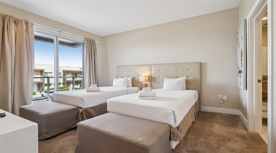 KISSIMMEE, Florida 34747, 4 Bedrooms Bedrooms, ,4 BathroomsBathrooms,Residential,For Sale,BRASILIA,0,MFRO6398263