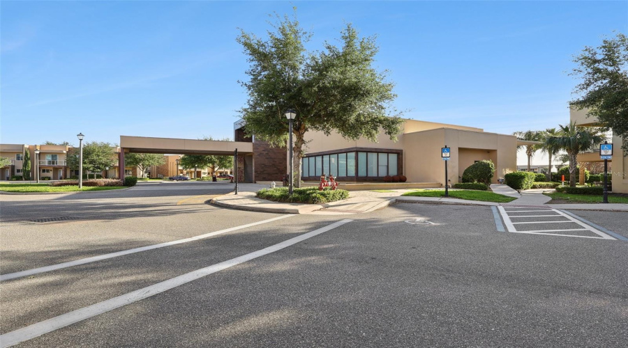 KISSIMMEE, Florida 34747, 4 Bedrooms Bedrooms, ,4 BathroomsBathrooms,Residential,For Sale,BRASILIA,0,MFRO6398263