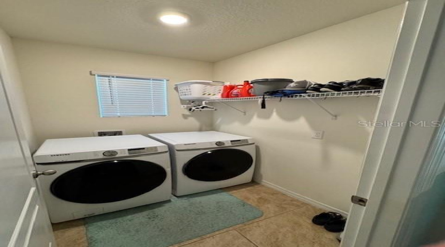 DAVENPORT, Florida 33837, 3 Bedrooms Bedrooms, ,2 BathroomsBathrooms,Residential,For Sale,COOL SUMMER,0,MFRS5147759