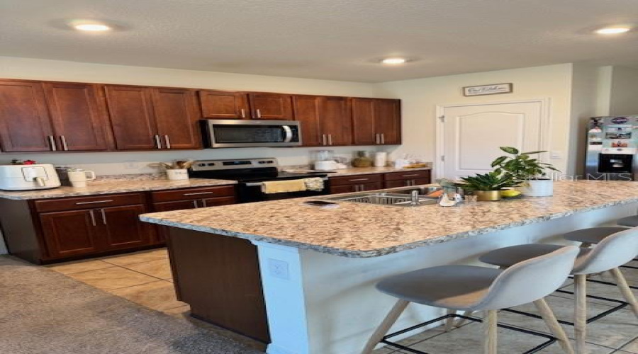 DAVENPORT, Florida 33837, 3 Bedrooms Bedrooms, ,2 BathroomsBathrooms,Residential,For Sale,COOL SUMMER,0,MFRS5147759