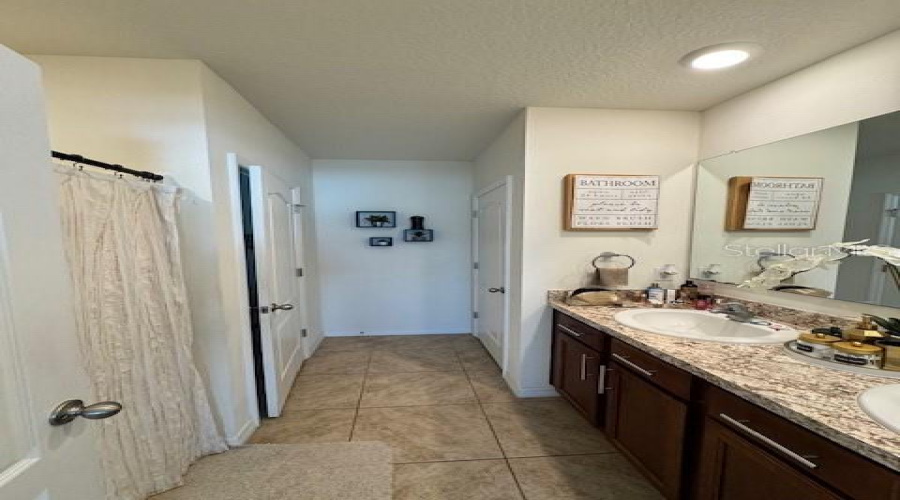 DAVENPORT, Florida 33837, 3 Bedrooms Bedrooms, ,2 BathroomsBathrooms,Residential,For Sale,COOL SUMMER,0,MFRS5147759