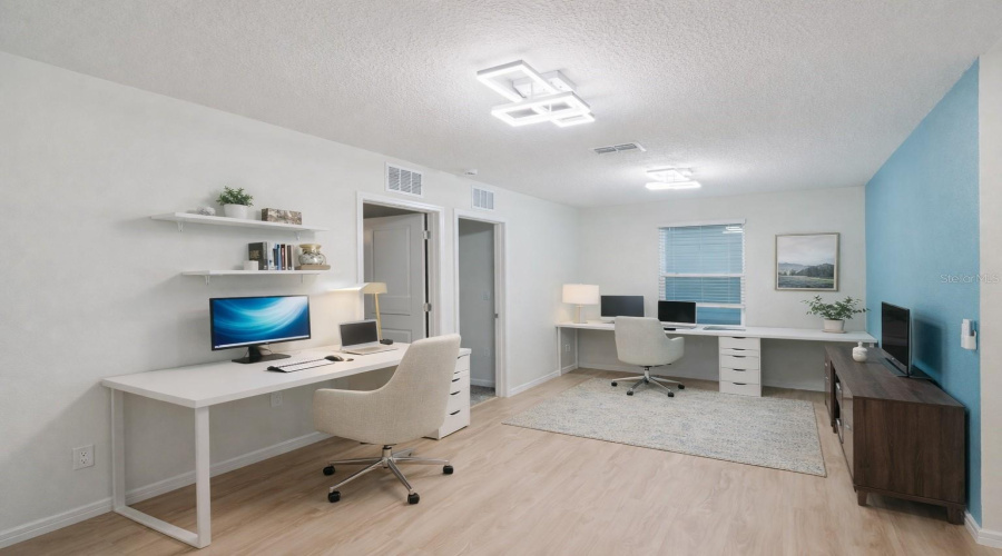 DAVENPORT, Florida 33896, 5 Bedrooms Bedrooms, ,3 BathroomsBathrooms,Residential,For Sale,DELIGHTFUL,0,MFRO6400793