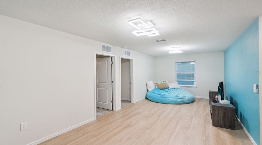 DAVENPORT, Florida 33896, 5 Bedrooms Bedrooms, ,3 BathroomsBathrooms,Residential,For Sale,DELIGHTFUL,0,MFRO6400793