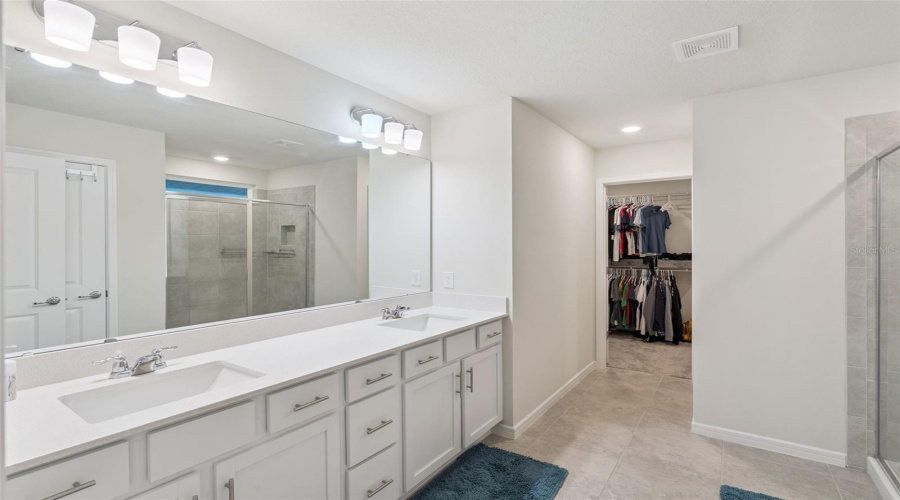 DAVENPORT, Florida 33896, 5 Bedrooms Bedrooms, ,3 BathroomsBathrooms,Residential,For Sale,DELIGHTFUL,0,MFRO6400793