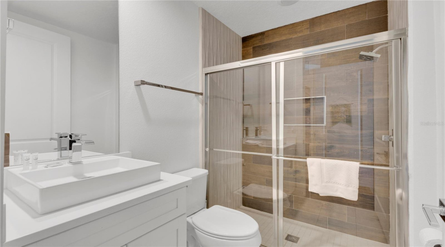 KISSIMMEE, Florida 34747, 4 Bedrooms Bedrooms, ,4 BathroomsBathrooms,Residential,For Sale,SUNRISE SHORES,0,MFRO6400855