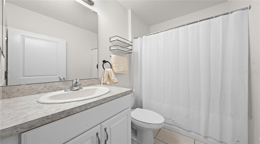 DAVENPORT, Florida 33837, 4 Bedrooms Bedrooms, ,2 BathroomsBathrooms,Residential,For Sale,MEADOW BEND,0,MFRO6346994