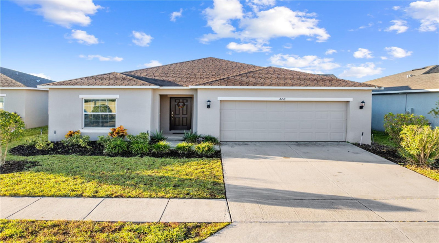 DAVENPORT, Florida 33837, 4 Bedrooms Bedrooms, ,2 BathroomsBathrooms,Residential,For Sale,MEADOW BEND,0,MFRO6346994
