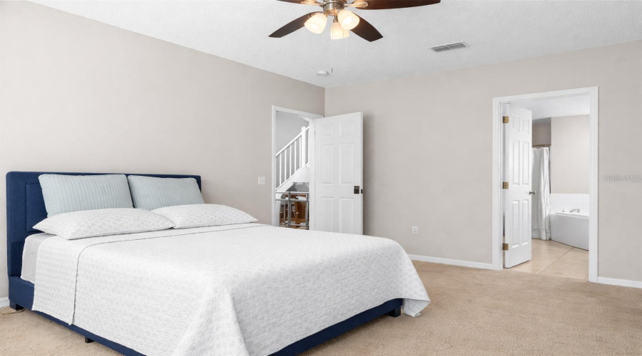 DAVENPORT, Florida 33897, 5 Bedrooms Bedrooms, ,3 BathroomsBathrooms,Residential,For Sale,LANGHAM,0,MFRO6372795