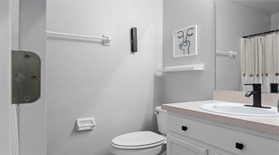 DAVENPORT, Florida 33897, 5 Bedrooms Bedrooms, ,3 BathroomsBathrooms,Residential,For Sale,LANGHAM,0,MFRO6372795