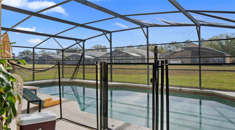 DAVENPORT, Florida 33897, 5 Bedrooms Bedrooms, ,3 BathroomsBathrooms,Residential,For Sale,LANGHAM,0,MFRO6372795