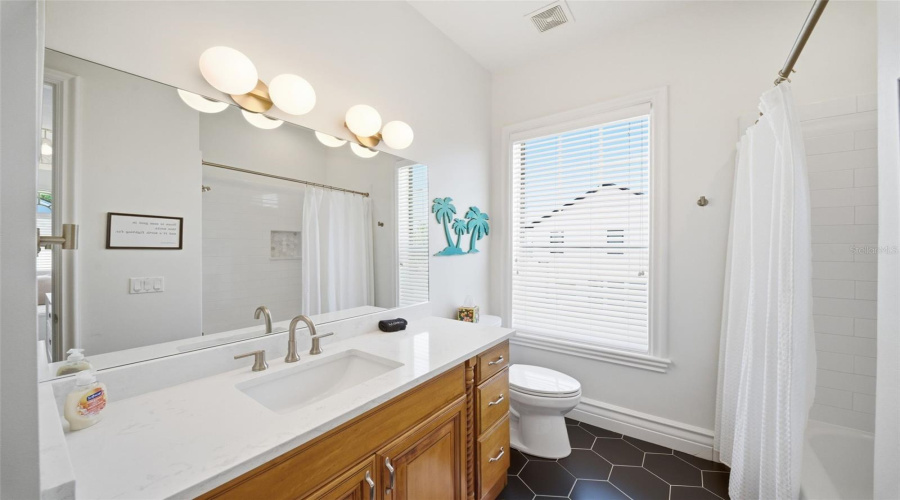 KISSIMMEE, Florida 34747, 5 Bedrooms Bedrooms, ,5 BathroomsBathrooms,Residential,For Sale,GATHERING,0,MFRO6400833