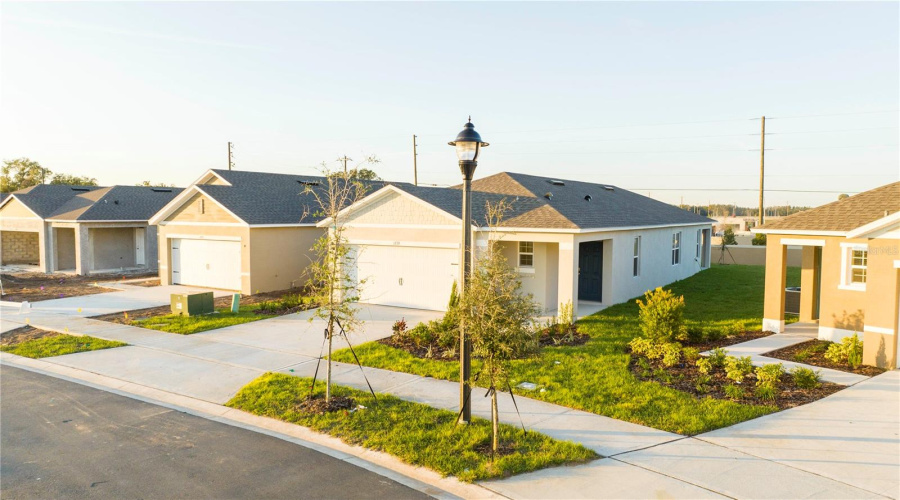 DAVENPORT, Florida 33837, 3 Bedrooms Bedrooms, ,2 BathroomsBathrooms,Residential,For Sale,POST OAK,0,MFRS5147746