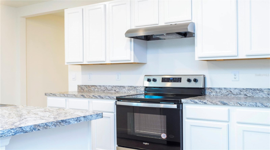 DAVENPORT, Florida 33837, 3 Bedrooms Bedrooms, ,2 BathroomsBathrooms,Residential,For Sale,POST OAK,0,MFRS5147746