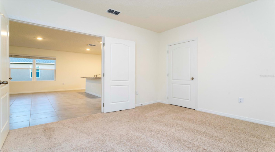 DAVENPORT, Florida 33837, 3 Bedrooms Bedrooms, ,2 BathroomsBathrooms,Residential,For Sale,POST OAK,0,MFRS5147746