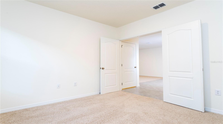 DAVENPORT, Florida 33837, 3 Bedrooms Bedrooms, ,2 BathroomsBathrooms,Residential,For Sale,POST OAK,0,MFRS5147746