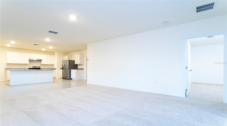 DAVENPORT, Florida 33837, 3 Bedrooms Bedrooms, ,2 BathroomsBathrooms,Residential,For Sale,POST OAK,0,MFRS5147746