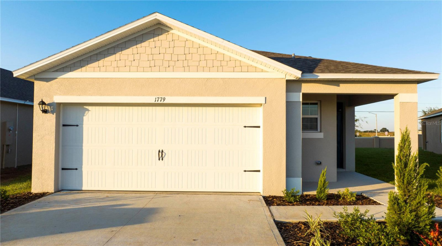 DAVENPORT, Florida 33837, 3 Bedrooms Bedrooms, ,2 BathroomsBathrooms,Residential,For Sale,POST OAK,0,MFRS5147746