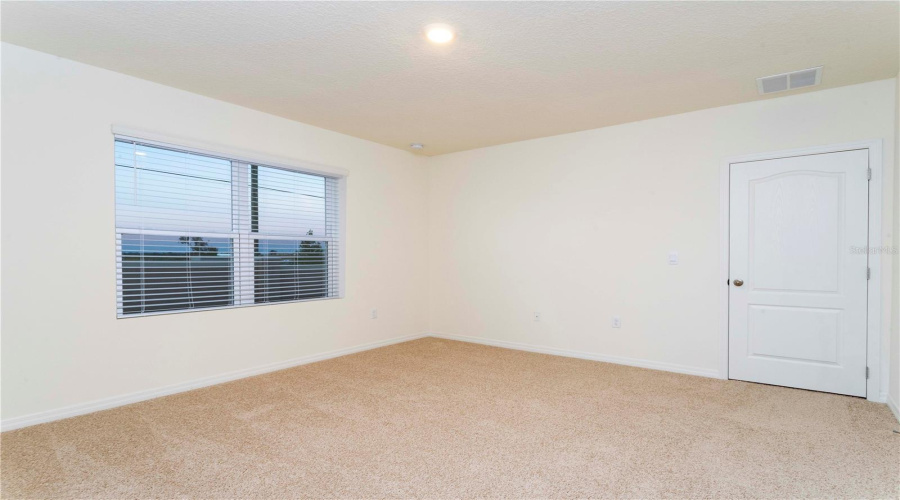 DAVENPORT, Florida 33837, 3 Bedrooms Bedrooms, ,2 BathroomsBathrooms,Residential,For Sale,POST OAK,0,MFRS5147746