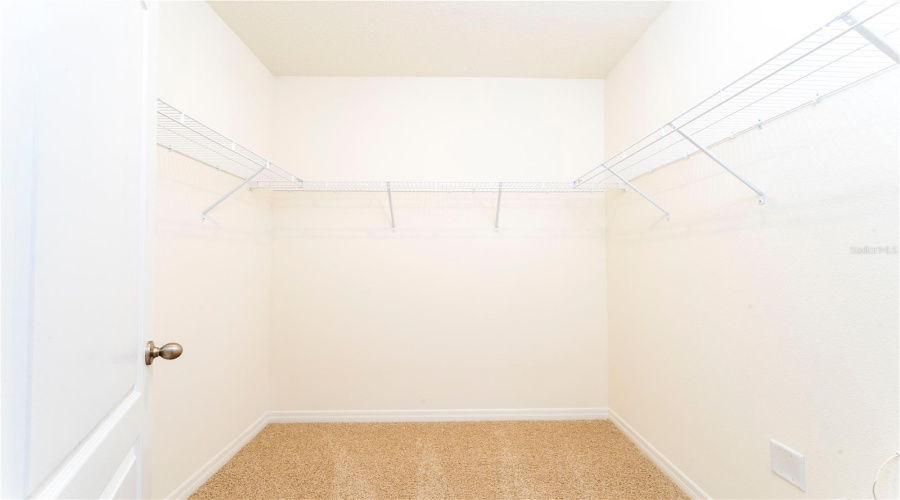 DAVENPORT, Florida 33837, 3 Bedrooms Bedrooms, ,2 BathroomsBathrooms,Residential,For Sale,POST OAK,0,MFRS5147746