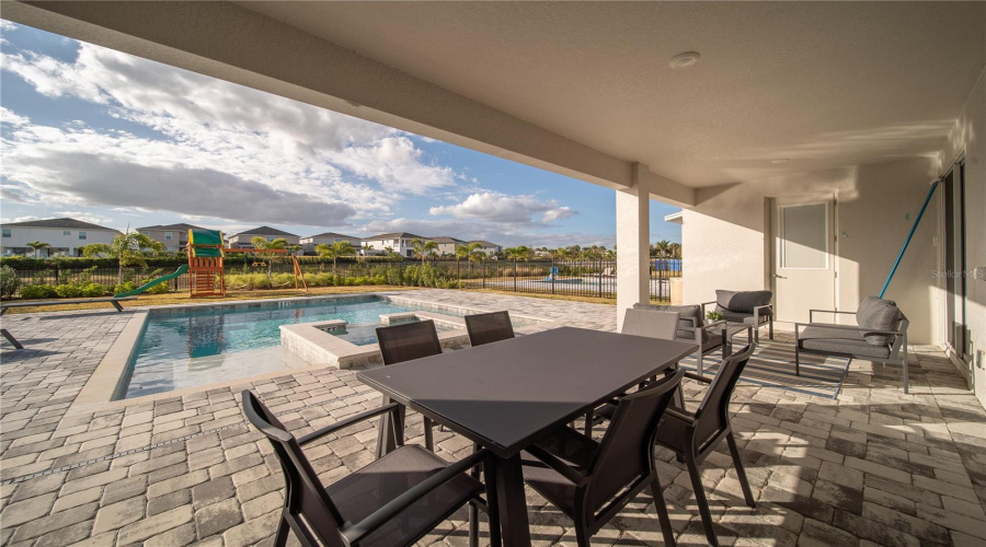 KISSIMMEE, Florida 34747, 8 Bedrooms Bedrooms, ,6 BathroomsBathrooms,Residential,For Sale,AUBURN,0,MFRO6400825