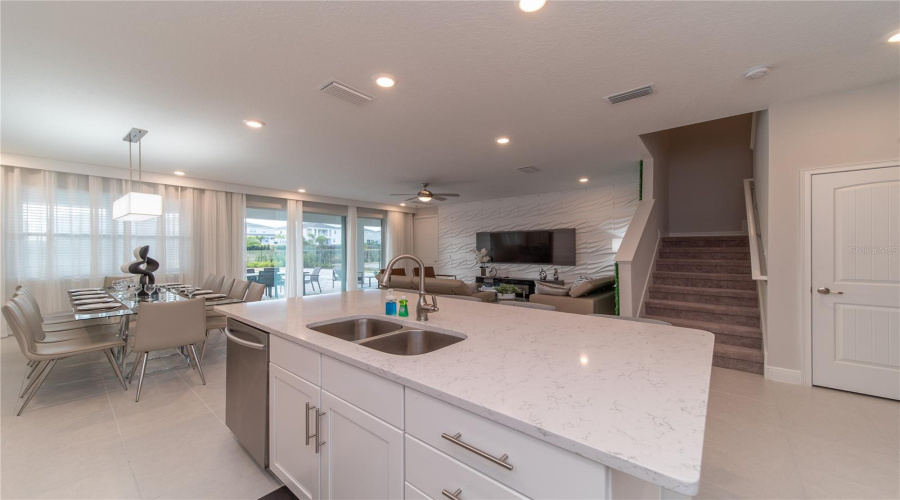 KISSIMMEE, Florida 34747, 8 Bedrooms Bedrooms, ,6 BathroomsBathrooms,Residential,For Sale,AUBURN,0,MFRO6400825