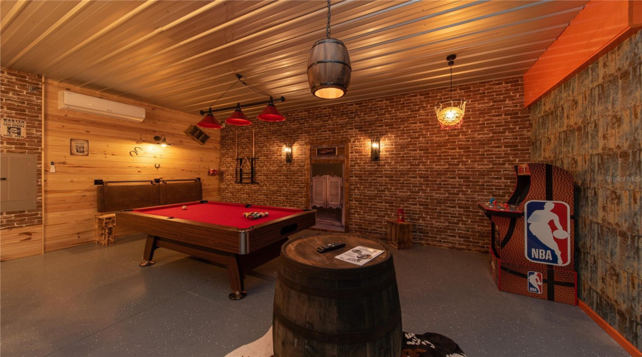 KISSIMMEE, Florida 34747, 8 Bedrooms Bedrooms, ,6 BathroomsBathrooms,Residential,For Sale,AUBURN,0,MFRO6400825