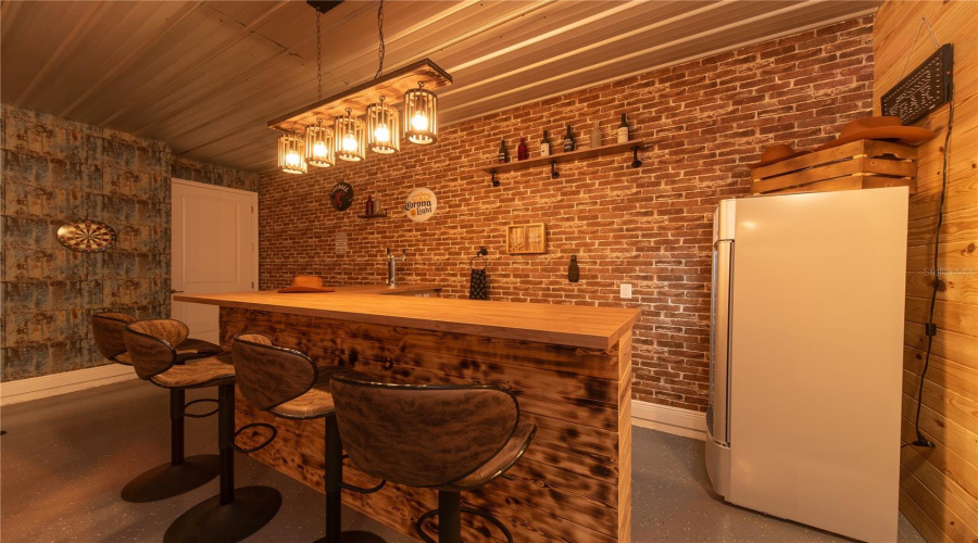 KISSIMMEE, Florida 34747, 8 Bedrooms Bedrooms, ,6 BathroomsBathrooms,Residential,For Sale,AUBURN,0,MFRO6400825