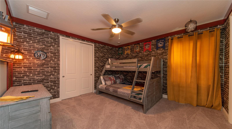 KISSIMMEE, Florida 34747, 8 Bedrooms Bedrooms, ,6 BathroomsBathrooms,Residential,For Sale,AUBURN,0,MFRO6400825