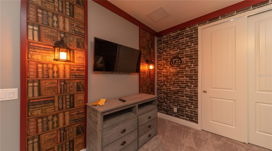 KISSIMMEE, Florida 34747, 8 Bedrooms Bedrooms, ,6 BathroomsBathrooms,Residential,For Sale,AUBURN,0,MFRO6400825