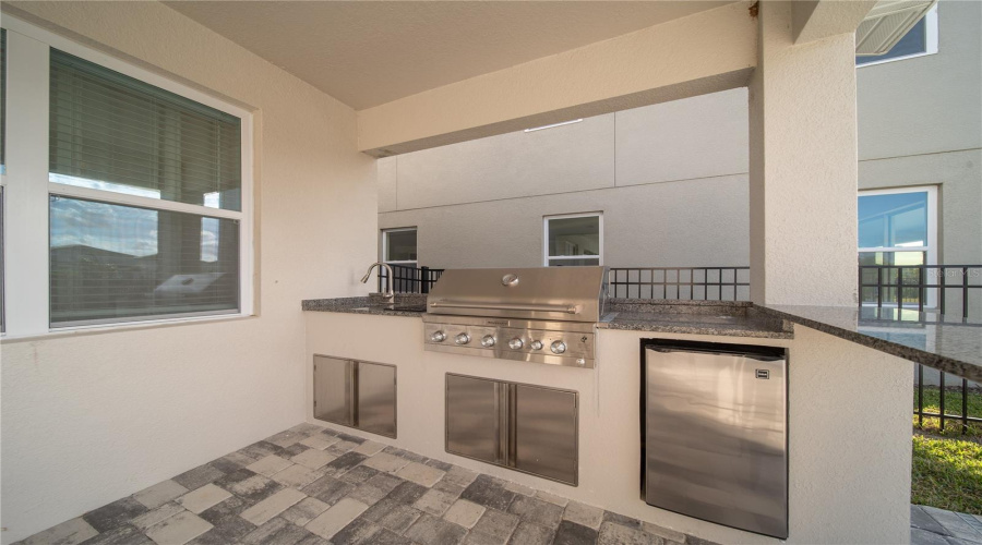 KISSIMMEE, Florida 34747, 8 Bedrooms Bedrooms, ,6 BathroomsBathrooms,Residential,For Sale,AUBURN,0,MFRO6400825