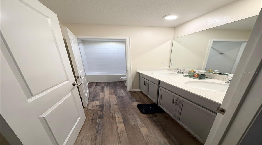 CHAMPIONS GATE, Florida 33896, 4 Bedrooms Bedrooms, ,2 BathroomsBathrooms,Residential,For Sale,DOWNSWING,0,MFRS5148165