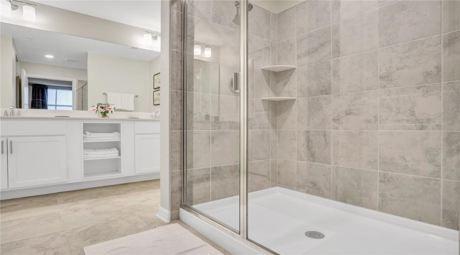 KISSIMMEE, Florida 34746, 3 Bedrooms Bedrooms, ,2 BathroomsBathrooms,Residential,For Sale,CLOCK TOWER,0,MFRO6233086