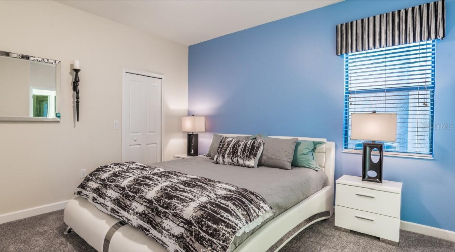 DAVENPORT, Florida 33896, 5 Bedrooms Bedrooms, ,4 BathroomsBathrooms,Residential,For Sale,ROLLING FAIRWAYS,0,MFRS5111635