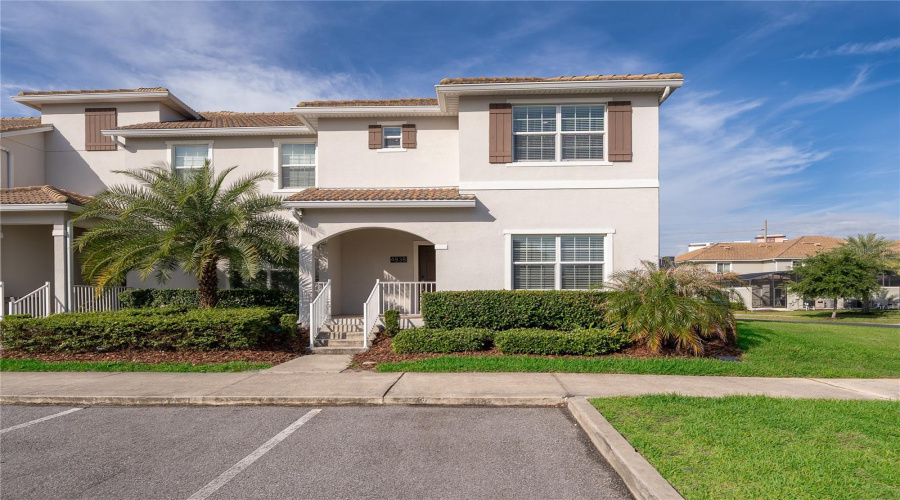 KISSIMMEE, Florida 34746, 5 Bedrooms Bedrooms, ,4 BathroomsBathrooms,Residential,For Sale,LOVE STOREY,0,MFRO6390062