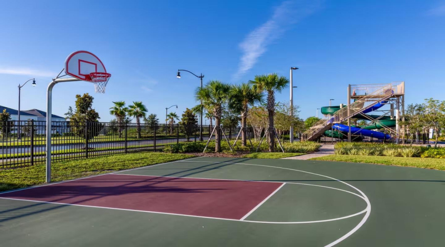 KISSIMMEE, Florida 34746, 5 Bedrooms Bedrooms, ,4 BathroomsBathrooms,Residential,For Sale,LOVE STOREY,0,MFRO6390062