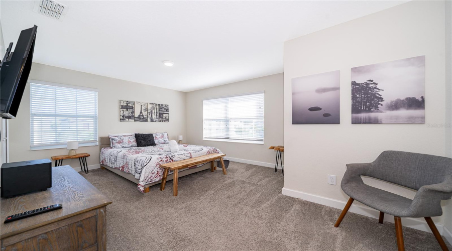 KISSIMMEE, Florida 34746, 5 Bedrooms Bedrooms, ,4 BathroomsBathrooms,Residential,For Sale,LOVE STOREY,0,MFRO6390062