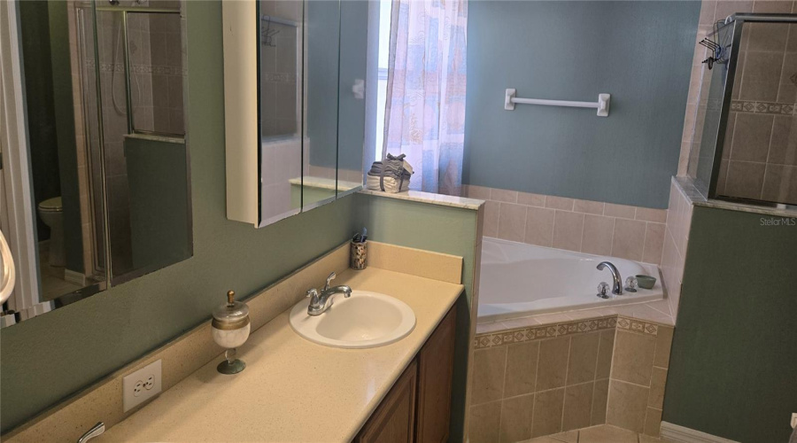 DAVENPORT, Florida 33896, 3 Bedrooms Bedrooms, ,2 BathroomsBathrooms,Residential,For Sale,KNIGHTSBRIDGE,0,MFRP4937374