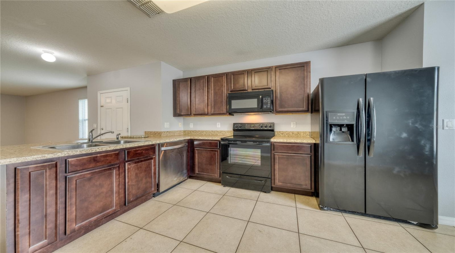 DAVENPORT, Florida 33896, 3 Bedrooms Bedrooms, ,2 BathroomsBathrooms,Residential,For Sale,ARBOR LAKES,0,MFRS5147917